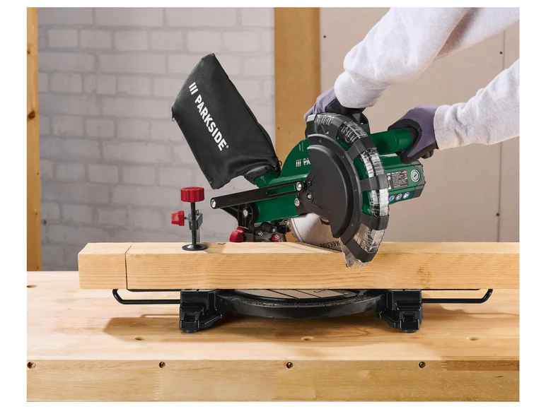 PARKSIDE® Scie à onglet PKS 1500 C4. 1500 W